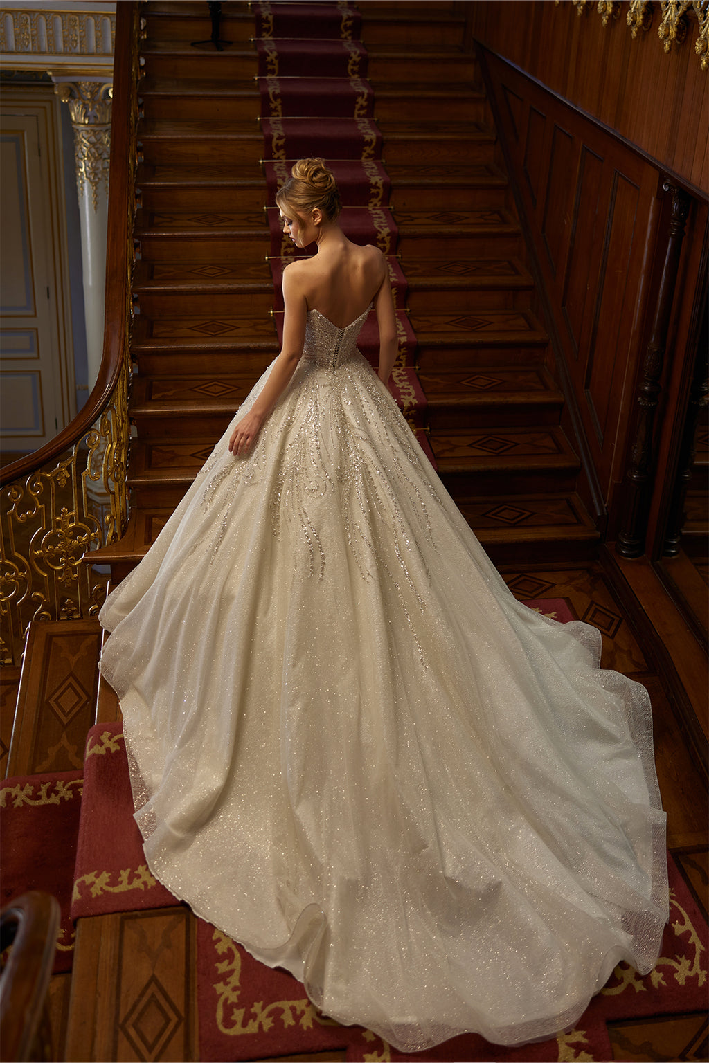 Annabella Gümüş Dantelin Verdiği Zarafet ile Dilimli Yaka Modelimizin Birleşimiyle Oluşan İnci İşleme Detaylı A Kesim Modelimiz