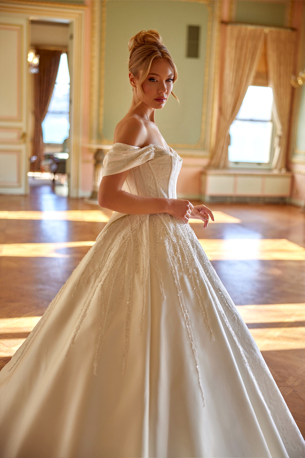 Annabella Gelinlik – Korseli Saten ve İşlemeli Dantel Detaylı Şık Tasarım