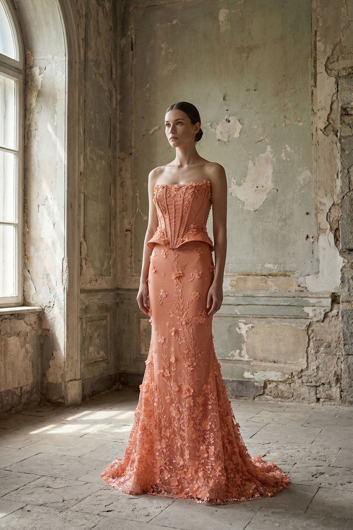 Mercan Balık Model Abiye – 3D Çiçek İşlemeli ve Peplum Detaylı Korse Elbise