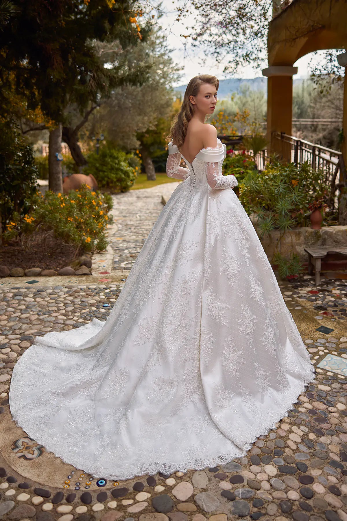 Prenses Gelinlik - Off-Shoulder Saten Drapeli Tam Aplike Korset