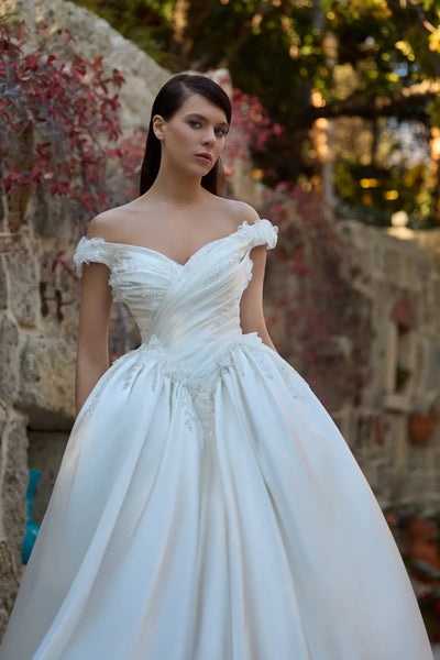 Off-Shoulder Çapraz Drapeli Saten Korset Kristal İşlemeli Kabarık Prenses Gelinlik