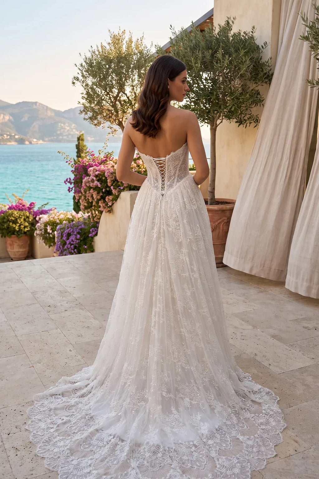 Straplez Scallop Bordürlü Art Deco Dantel Korseli Jakarlı Dantel Glitter Tül A Kesim Gelinlik | Annabella Bridal