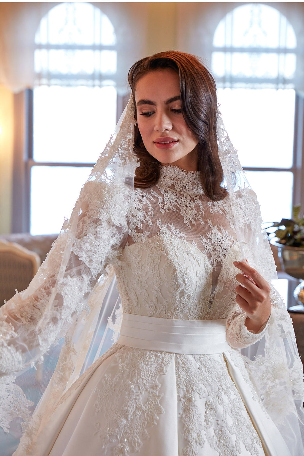 Annabella Vatka Kollu Pullu Lez Drape Kalın Kemer Pileli Kabarık Gelinlik - Annabella Bridal – Modern ve Zamansız Gelinlik Tasarımları - Annabella