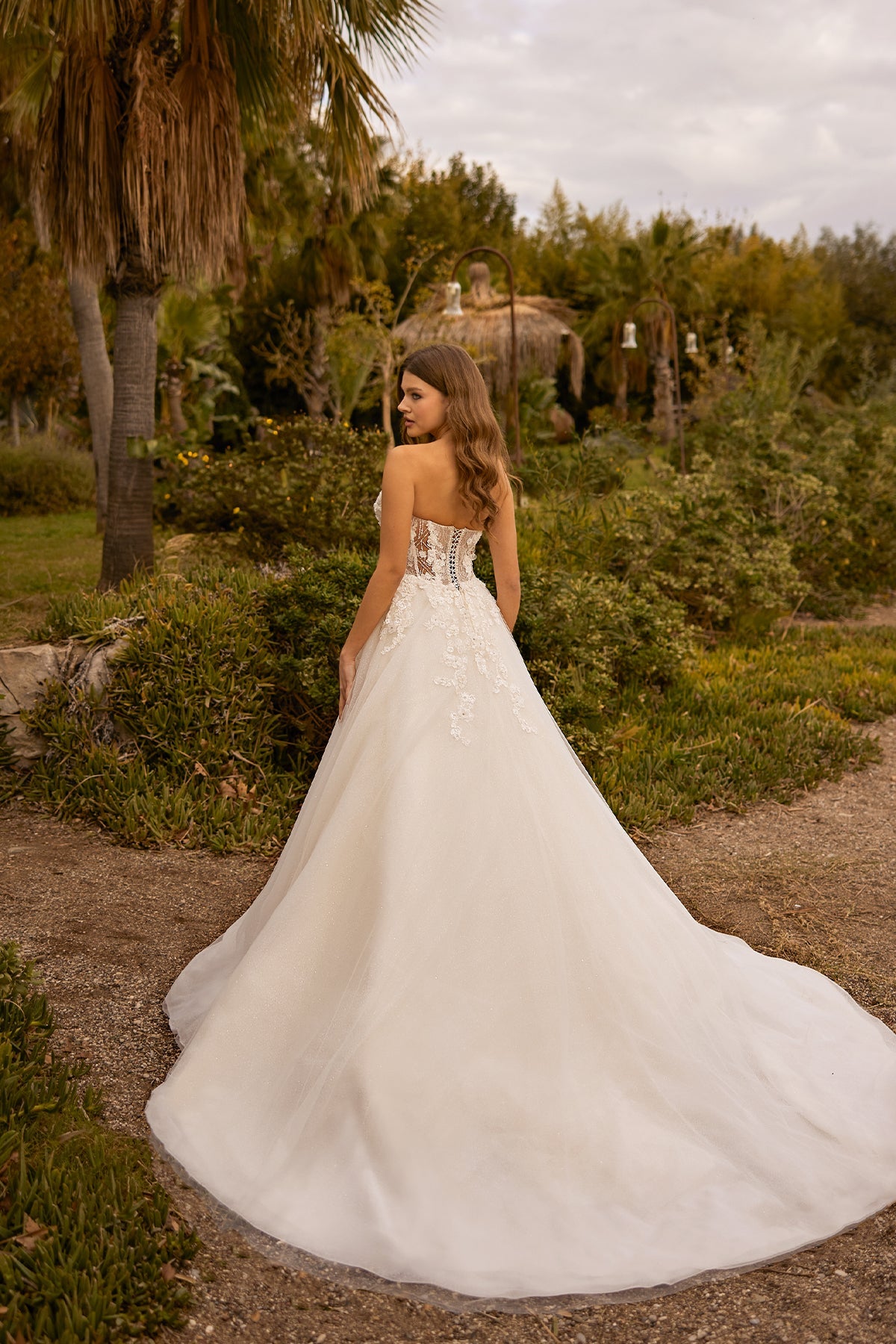 Kalp Yaka Straplez 3D Floral Aplikeli Transparan Korseli Prenses Gelinlik | Annabella Bridal - Annabella Bridal – Modern ve Zamansız Gelinlik Tasarımları - Annabella