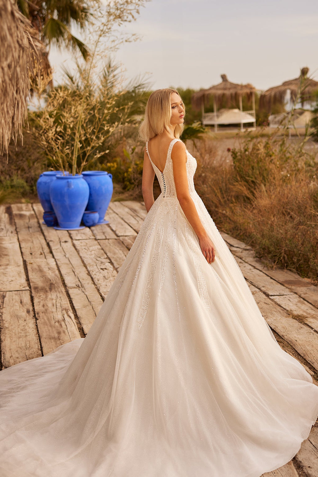 Kare Yaka Kalın Askılı Art Deco Kristal İşlemeli Glitter Prenses Gelinlik | Annabella Bridal - Annabella Bridal – Modern ve Zamansız Gelinlik Tasarımları - Annabella